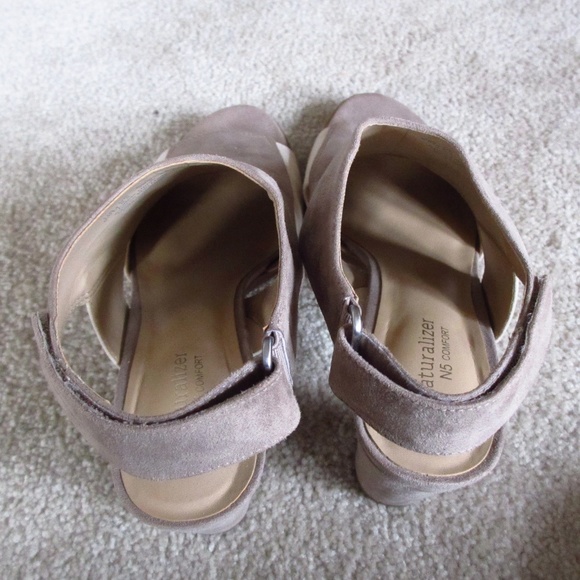 Naturalizer two toned open toed pumps - Picture 6 of 6